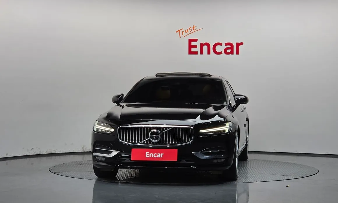 Volvo S90