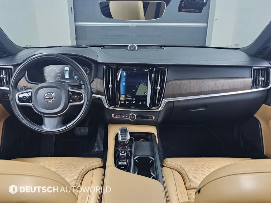 Volvo S90