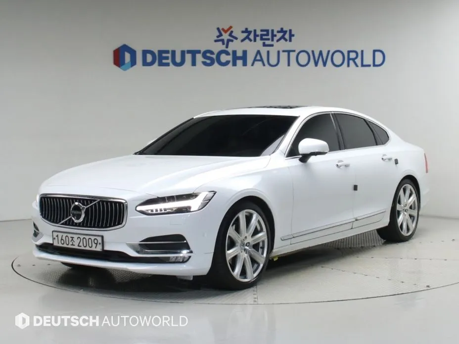 Volvo S90