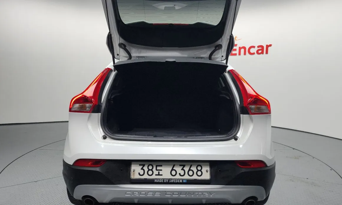 Volvo V40
