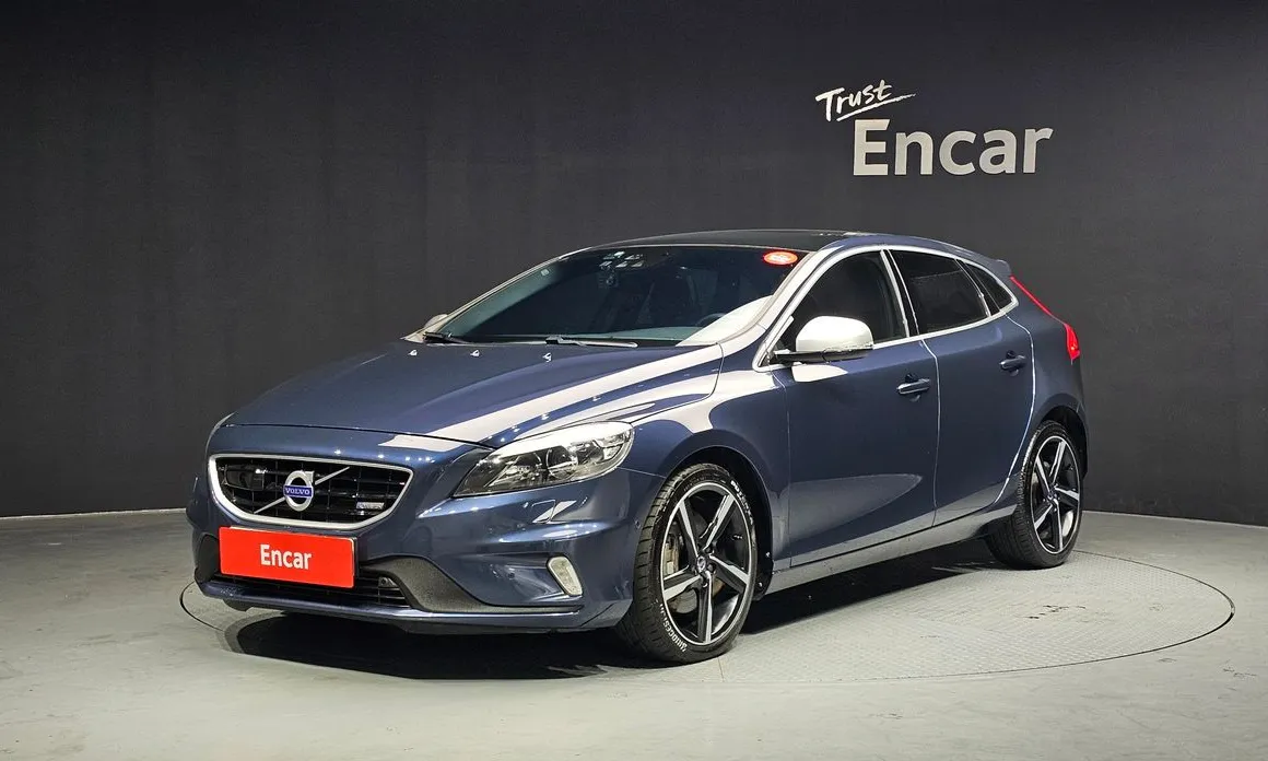 Volvo V40