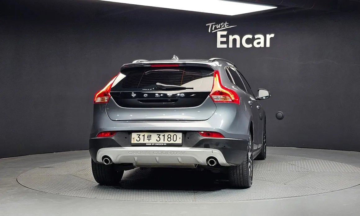 Volvo V40