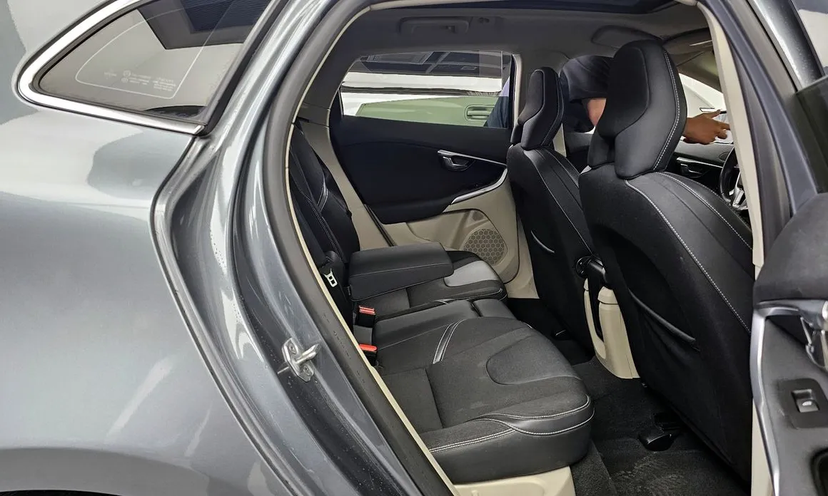 Volvo V40