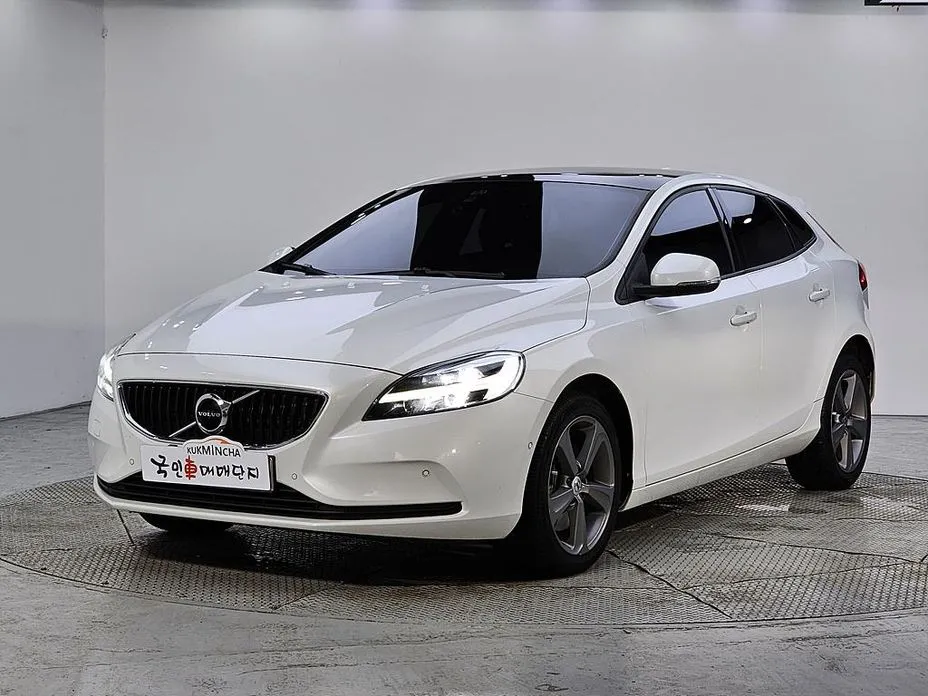 Volvo V40