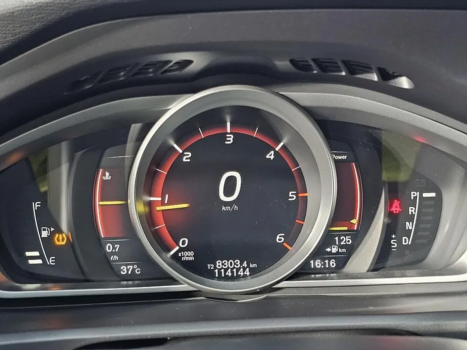 Volvo V40