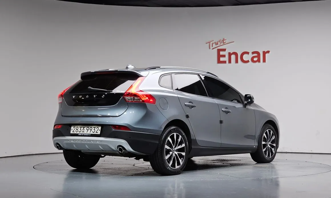 Volvo V40