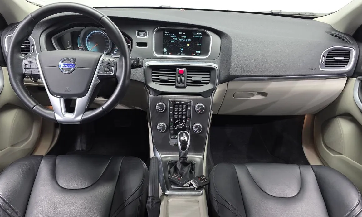Volvo V40