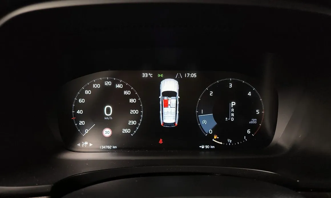 Volvo V90