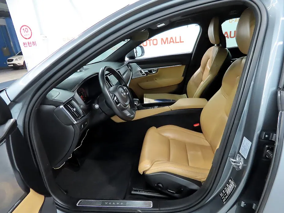 Volvo V90