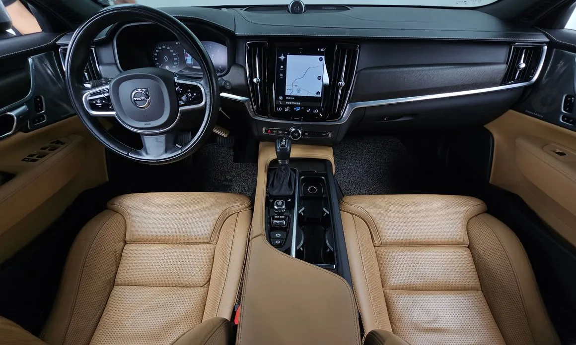 Volvo V90