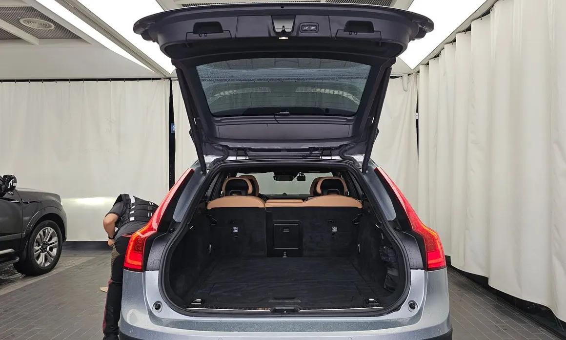 Volvo V90