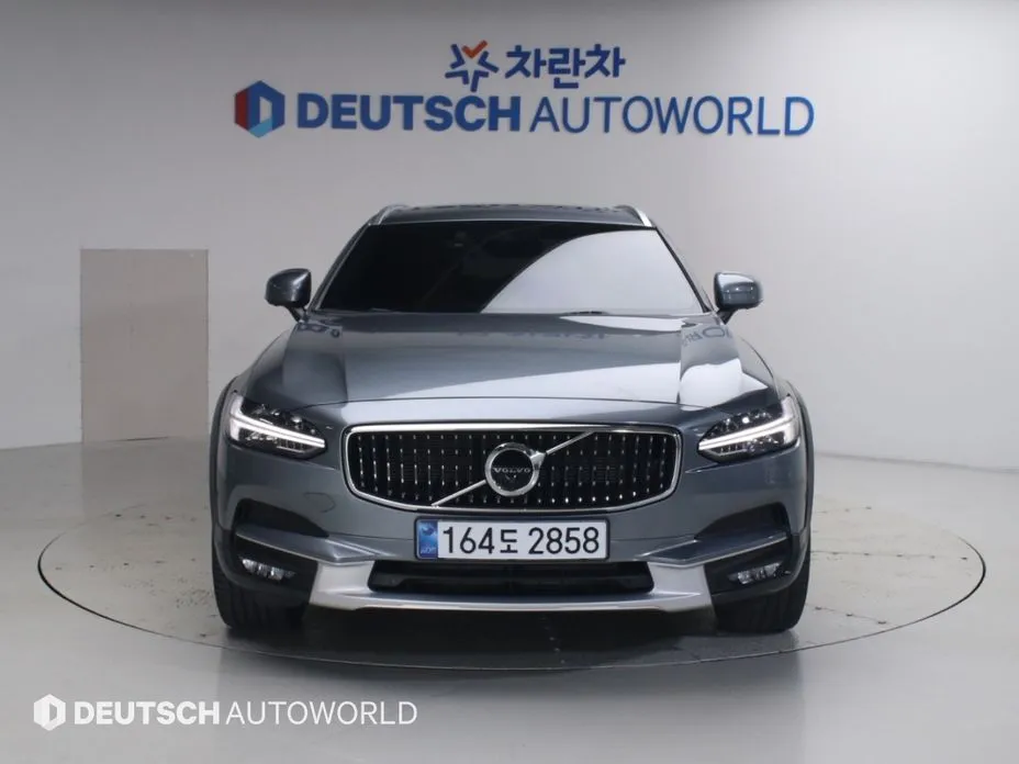 Volvo V90