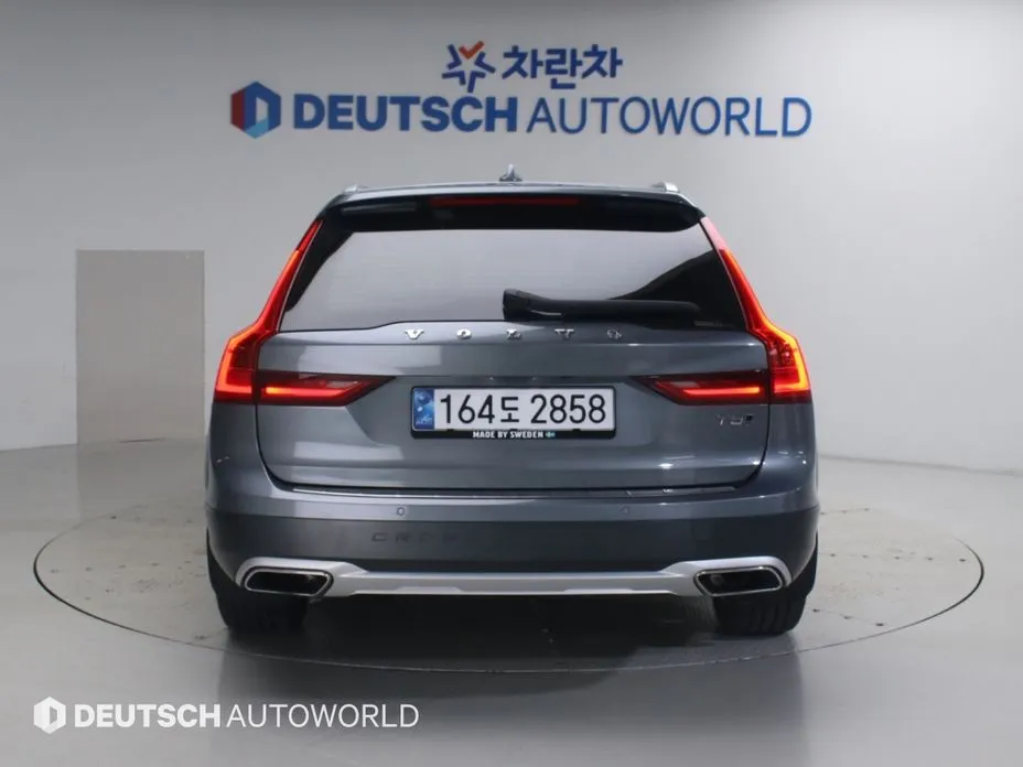 Volvo V90