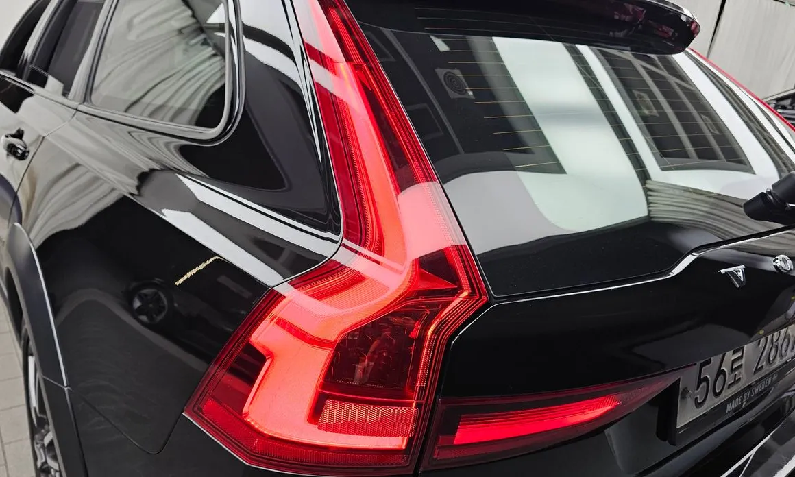 Volvo V90