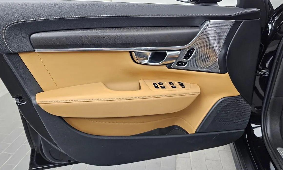 Volvo V90