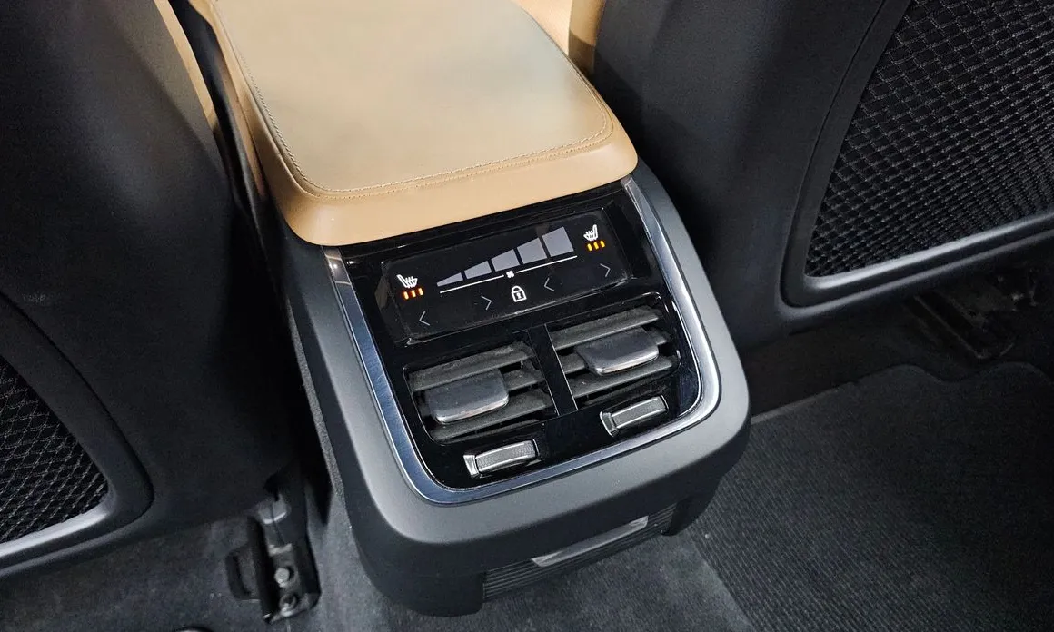 Volvo V90