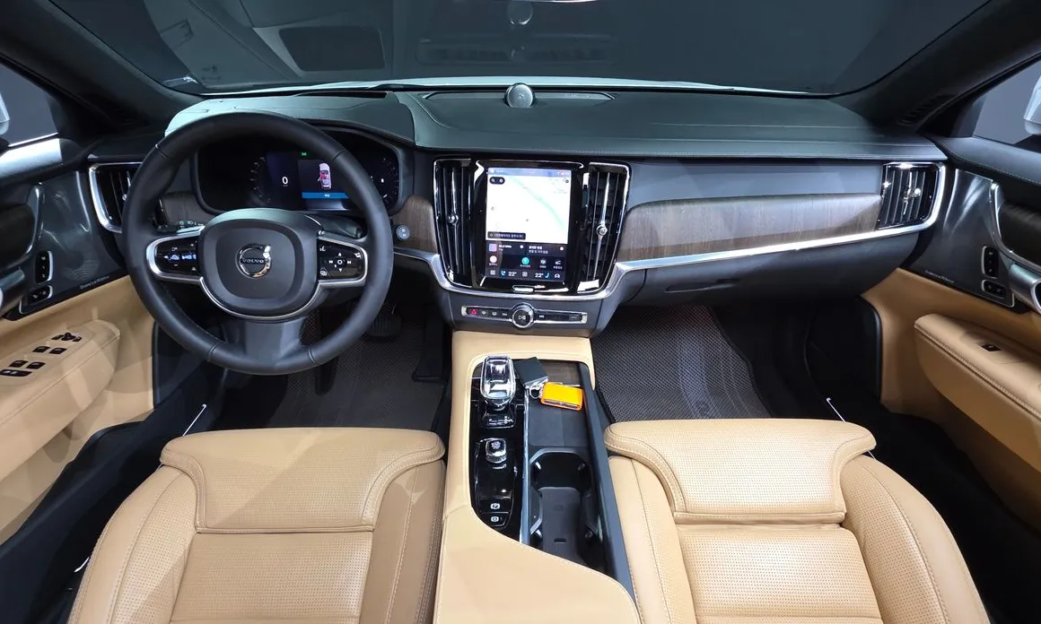 Volvo V90