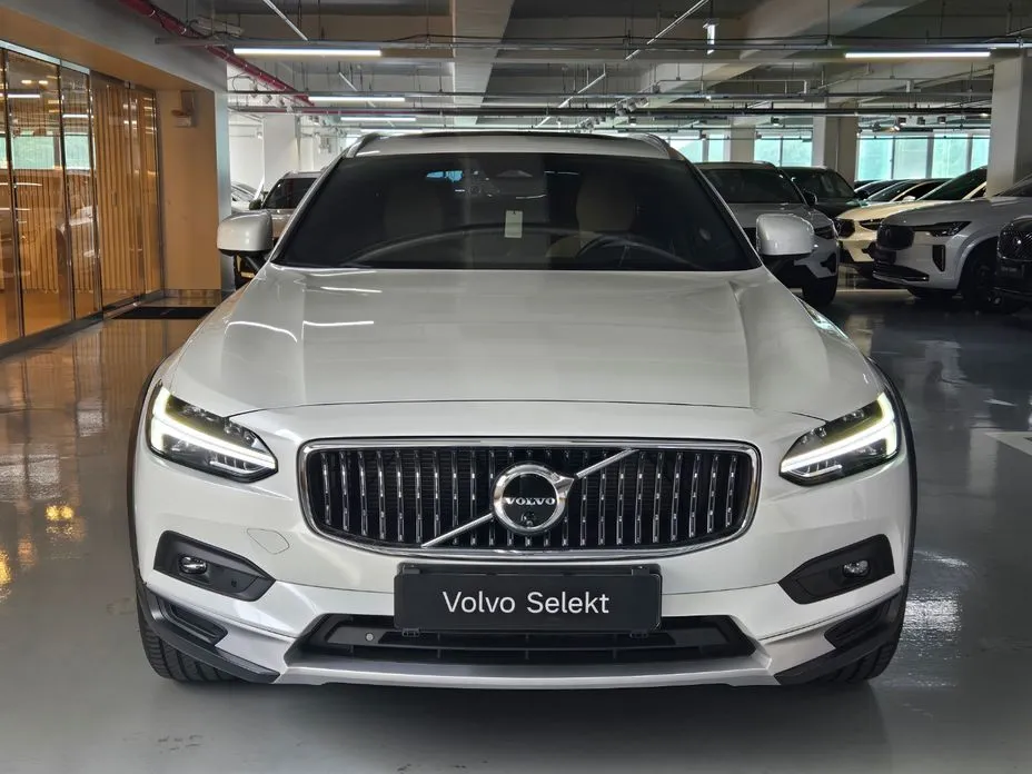 Volvo V90