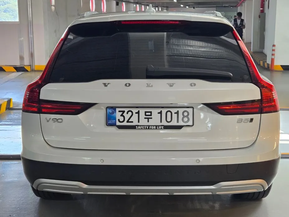 Volvo V90