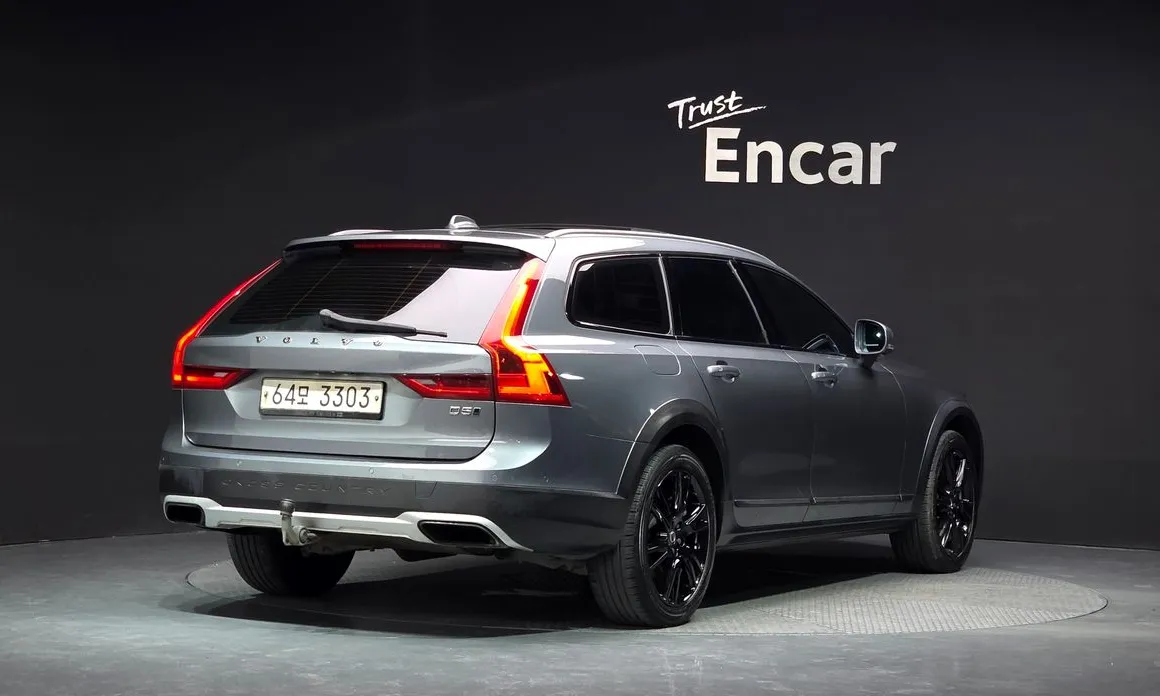 Volvo V90