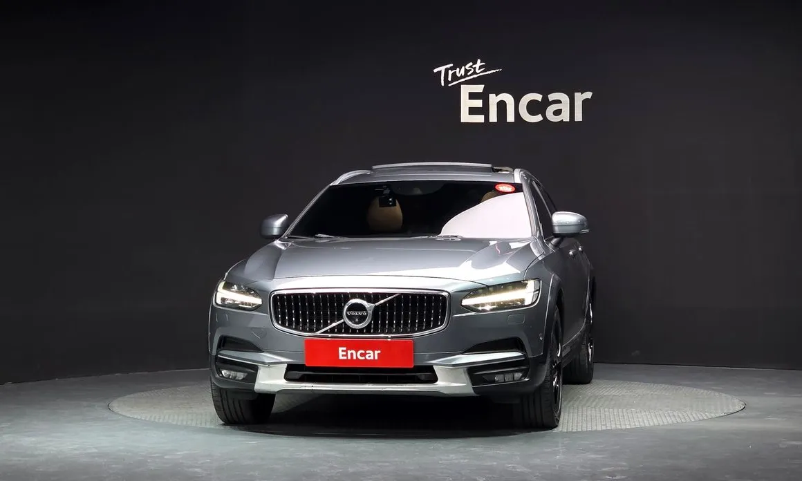 Volvo V90