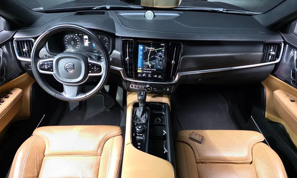 Volvo V90