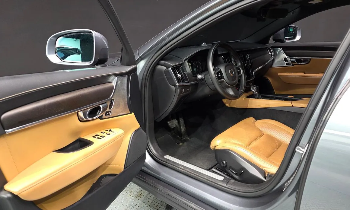 Volvo V90