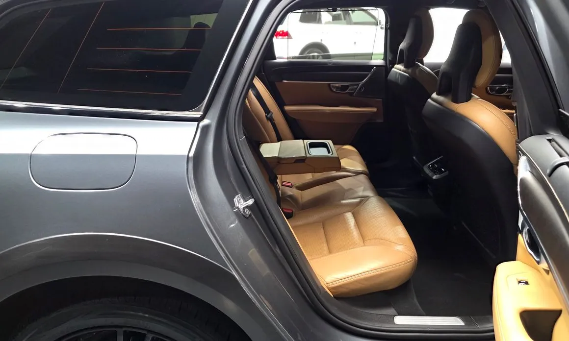 Volvo V90