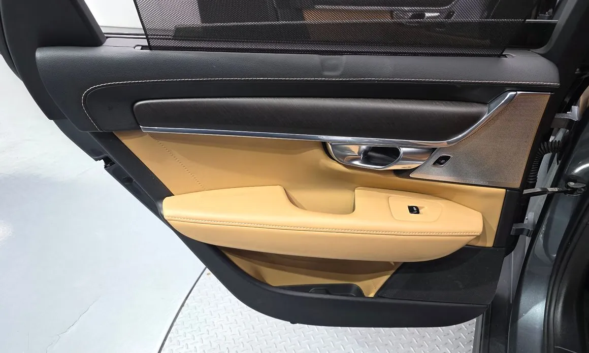Volvo V90