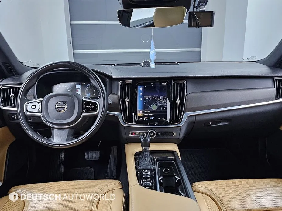 Volvo V90