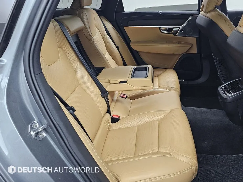 Volvo V90