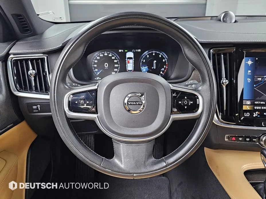 Volvo V90