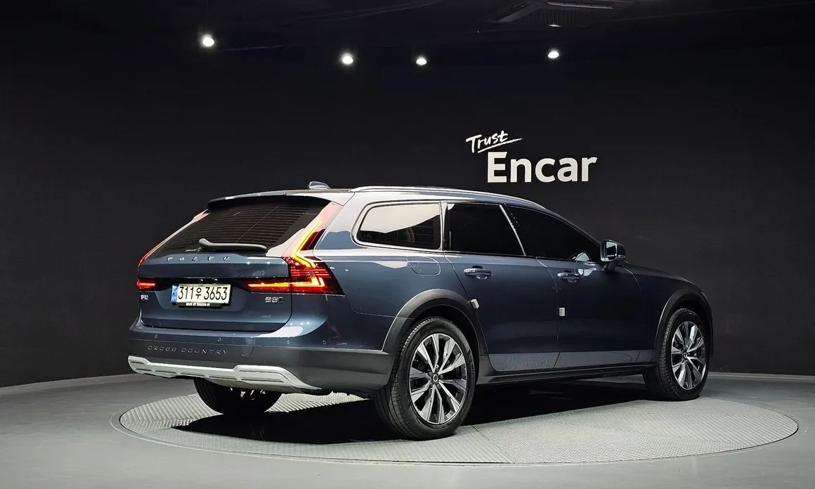 Volvo V90