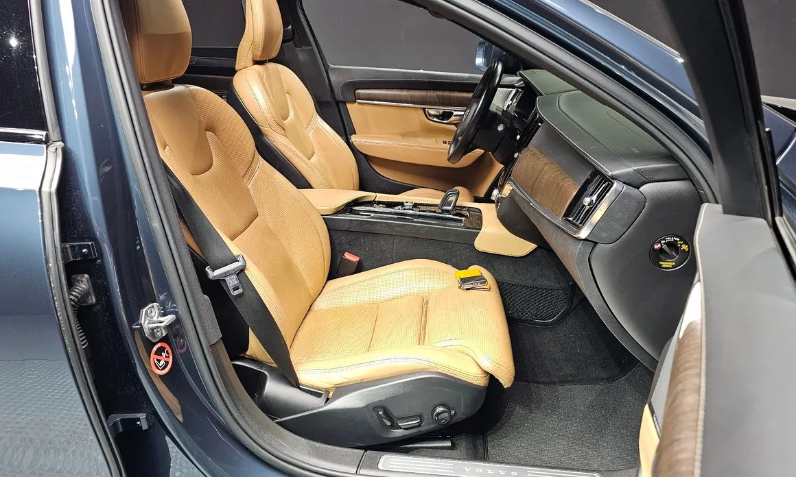 Volvo V90