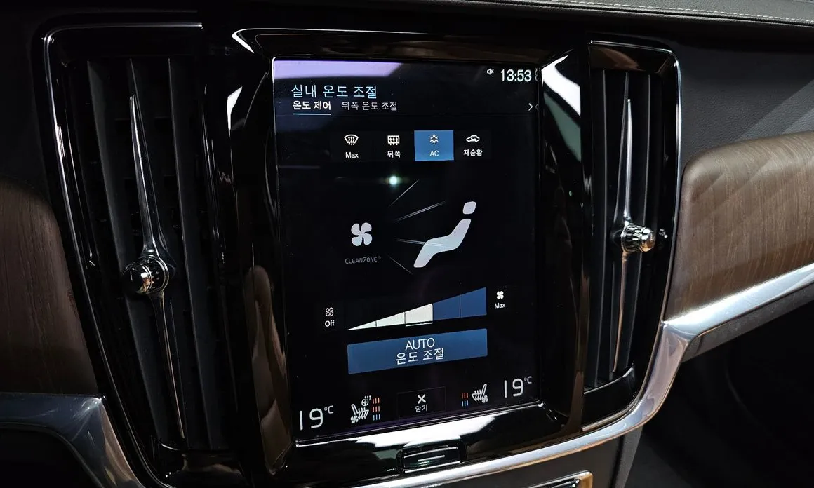 Volvo V90