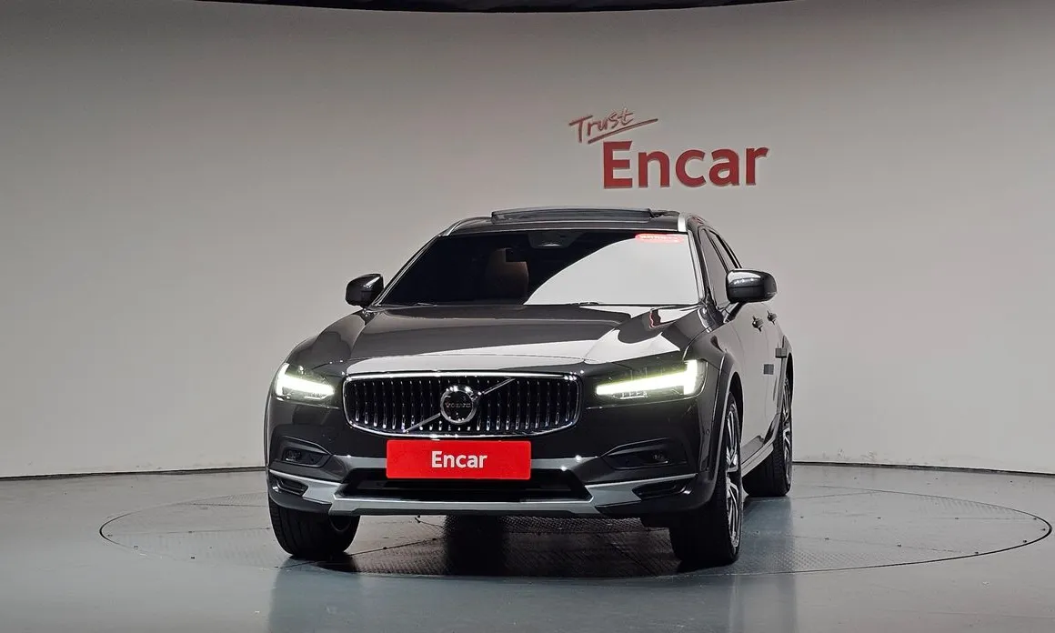 Volvo V90