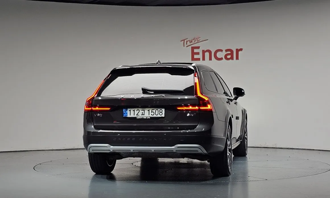 Volvo V90