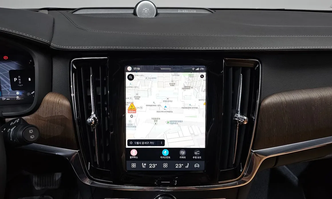 Volvo V90