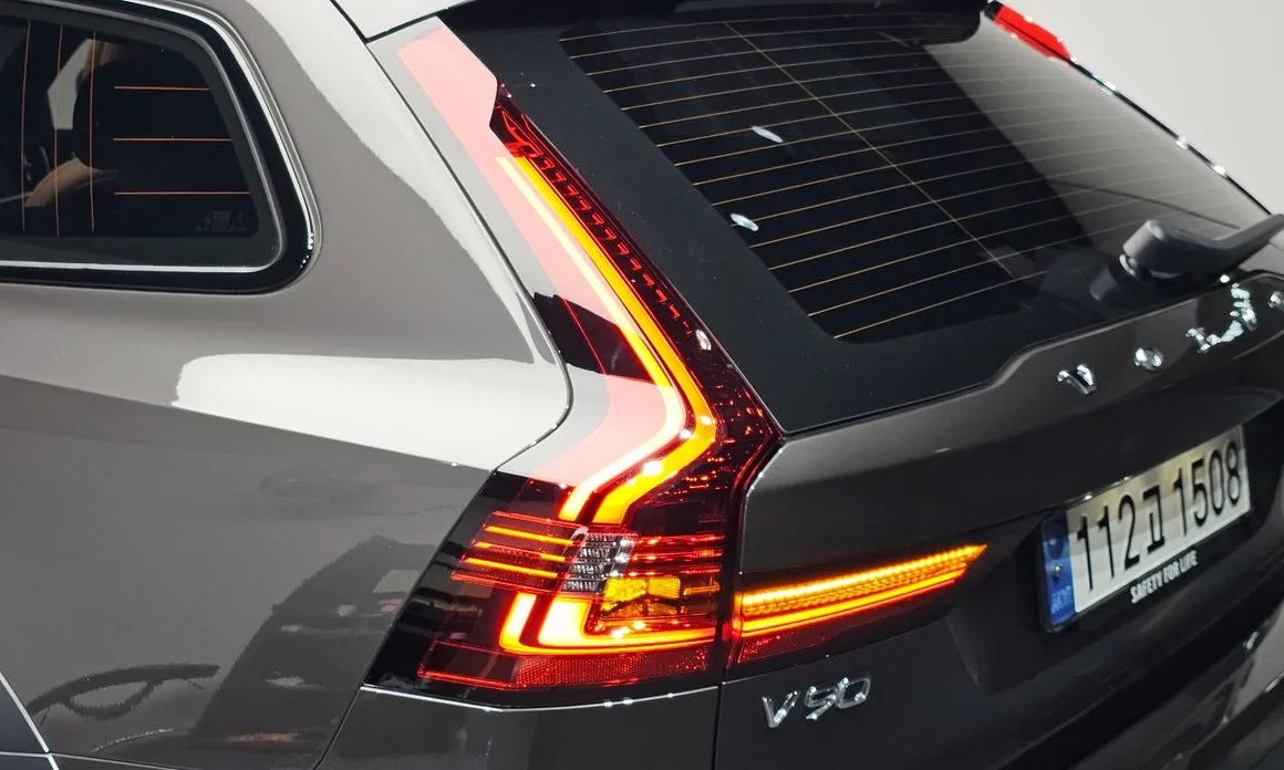 Volvo V90