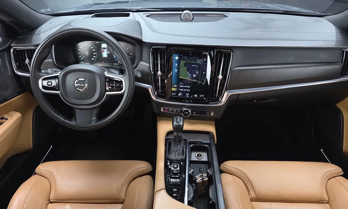 Volvo V90