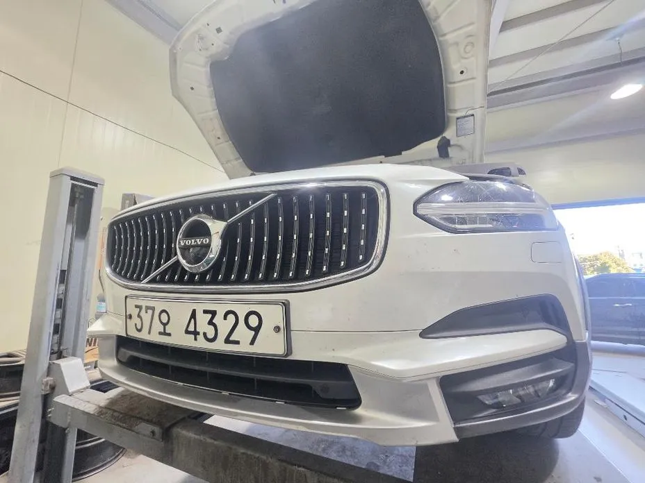 Volvo V90