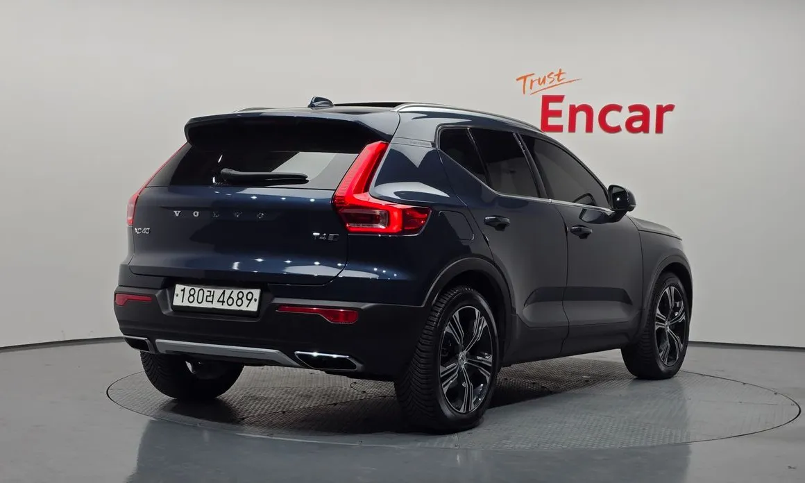 Volvo XC40
