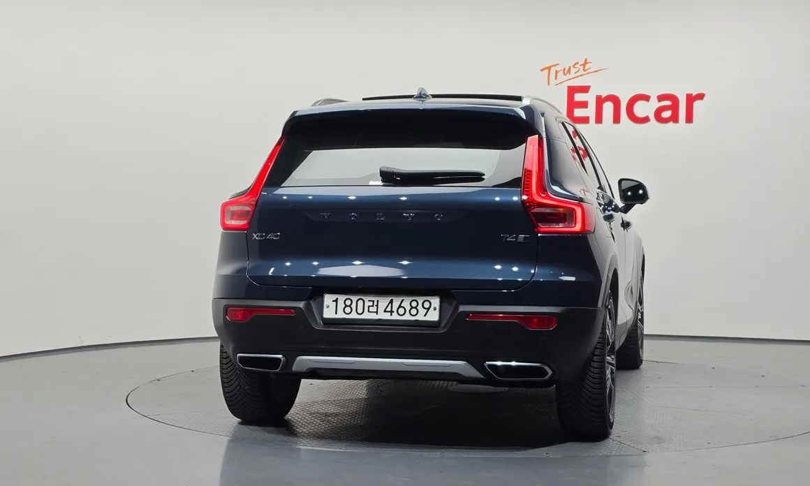 Volvo XC40