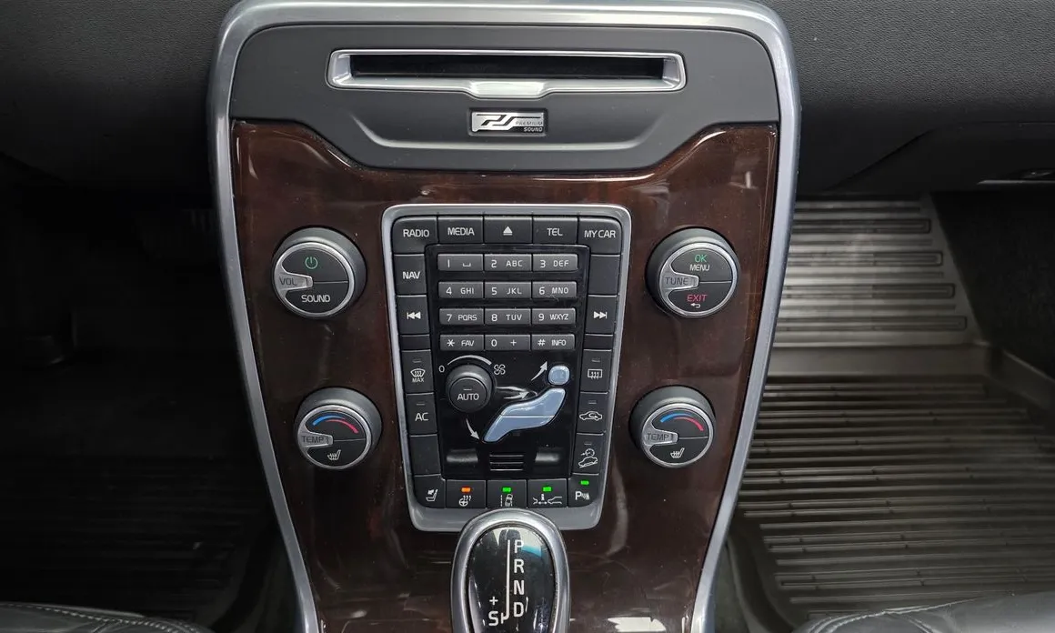 Volvo XC70