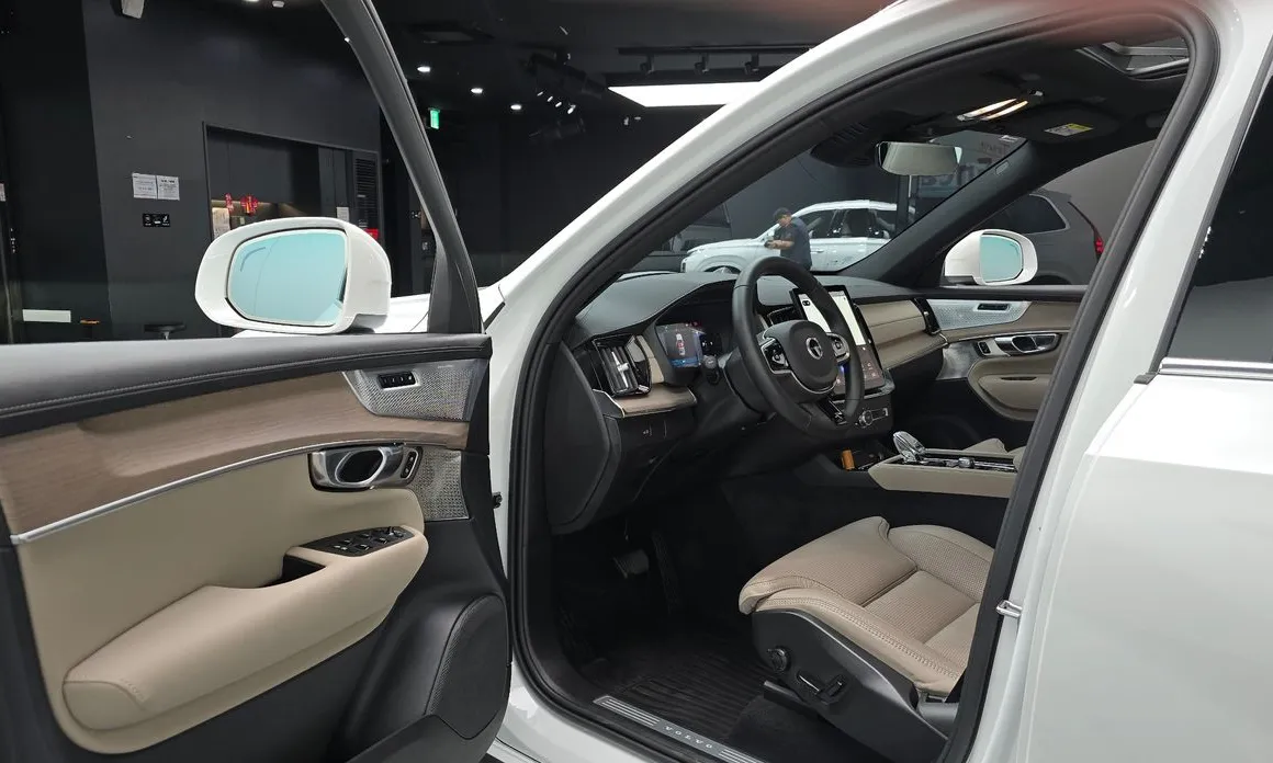Volvo XC90