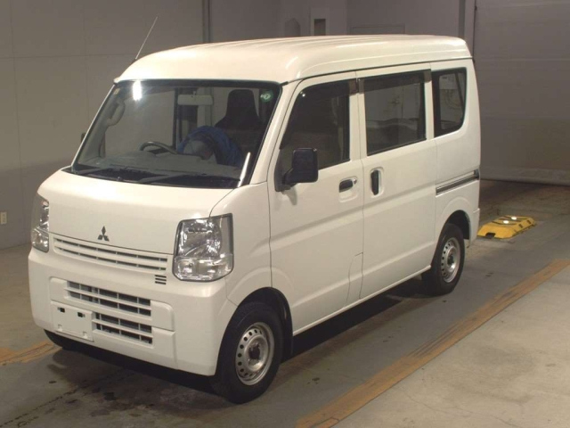 MITSUBISHI MINICAB VAN