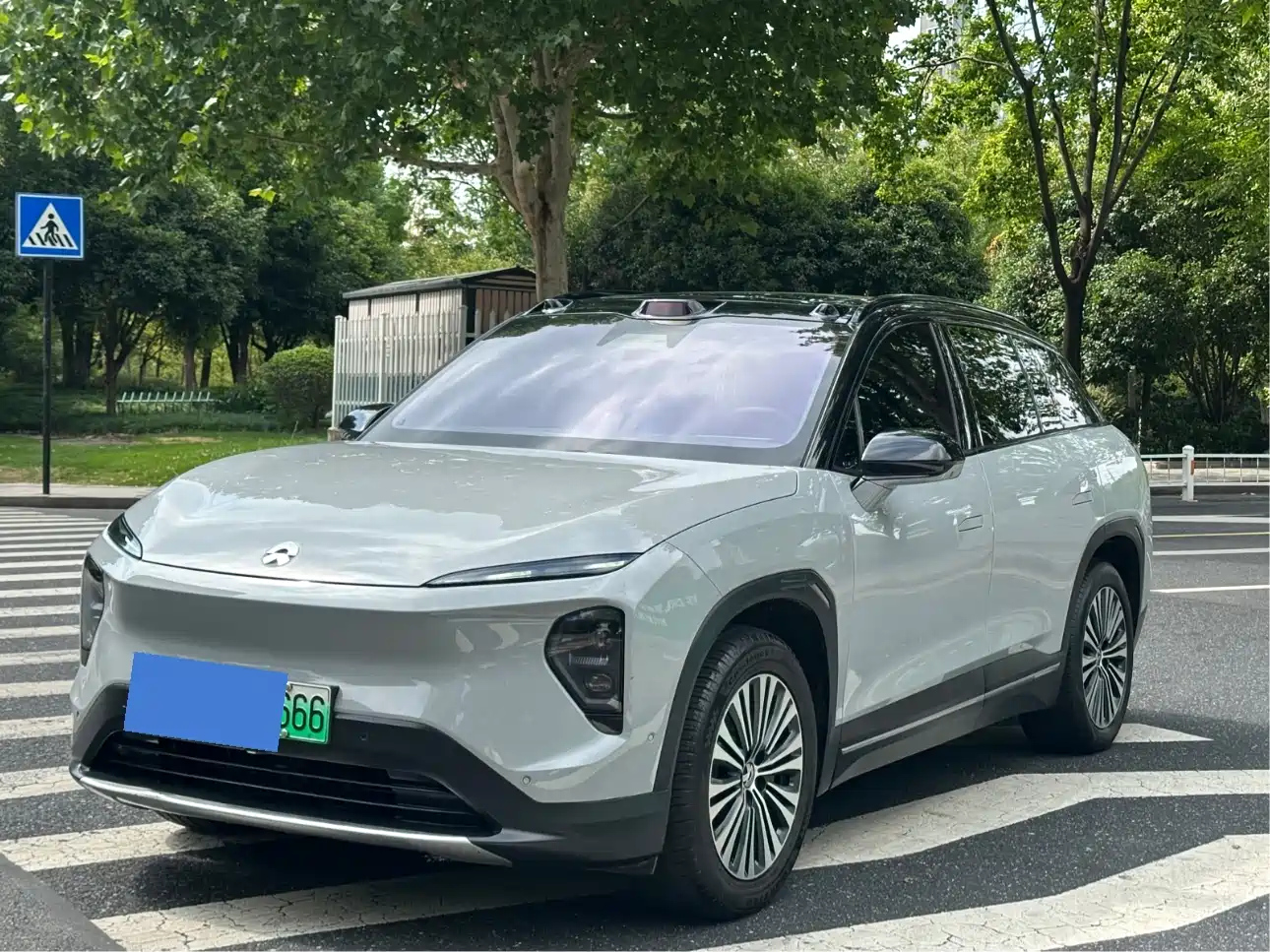 NIO ES7