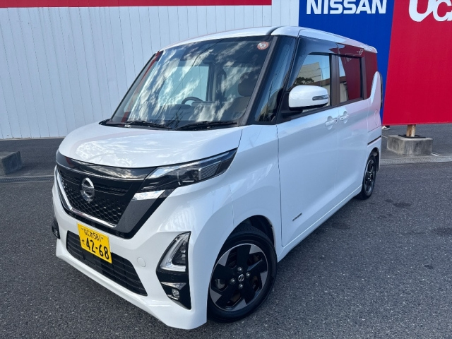 NISSAN ROOX