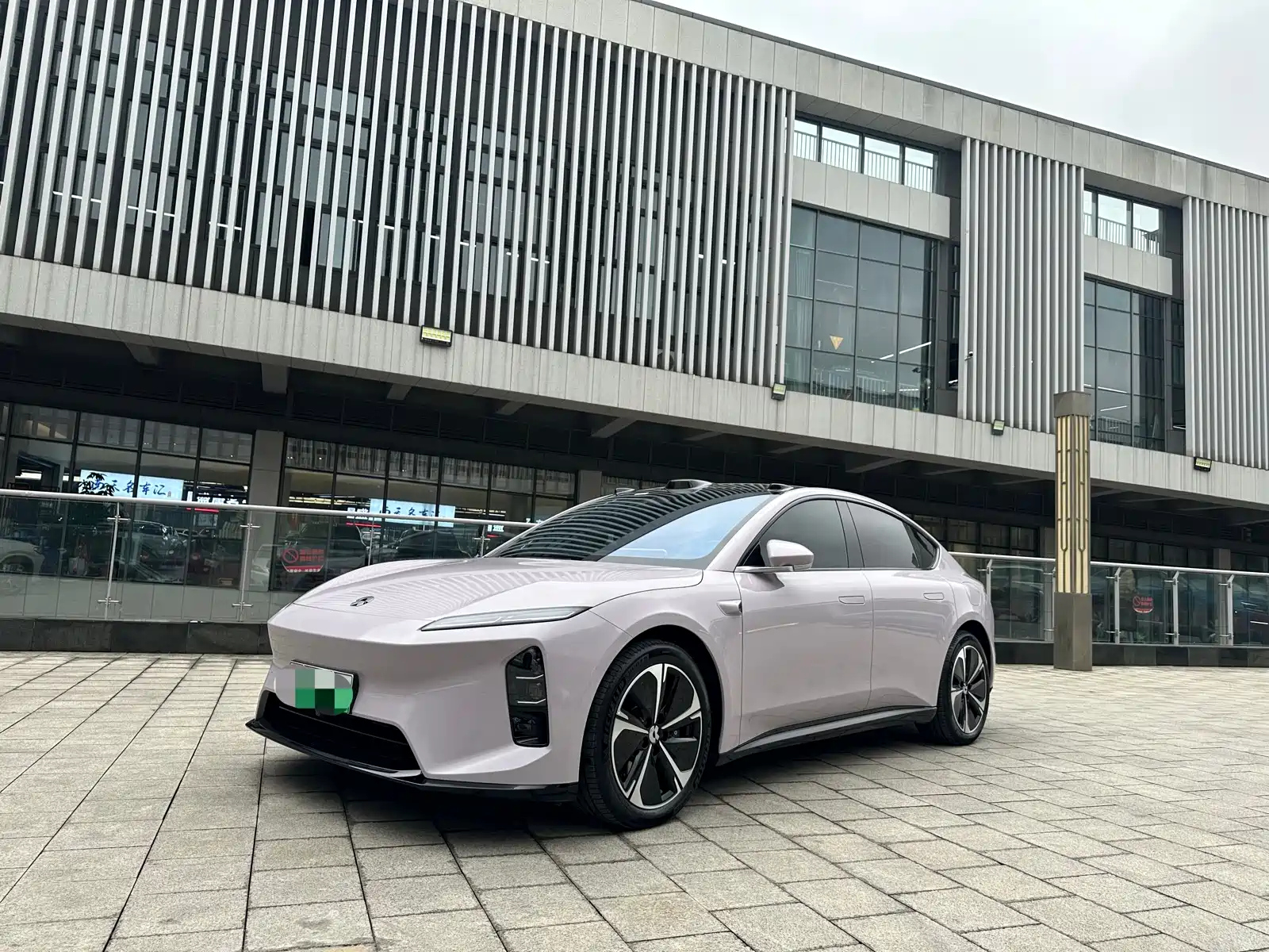 NIO ET5