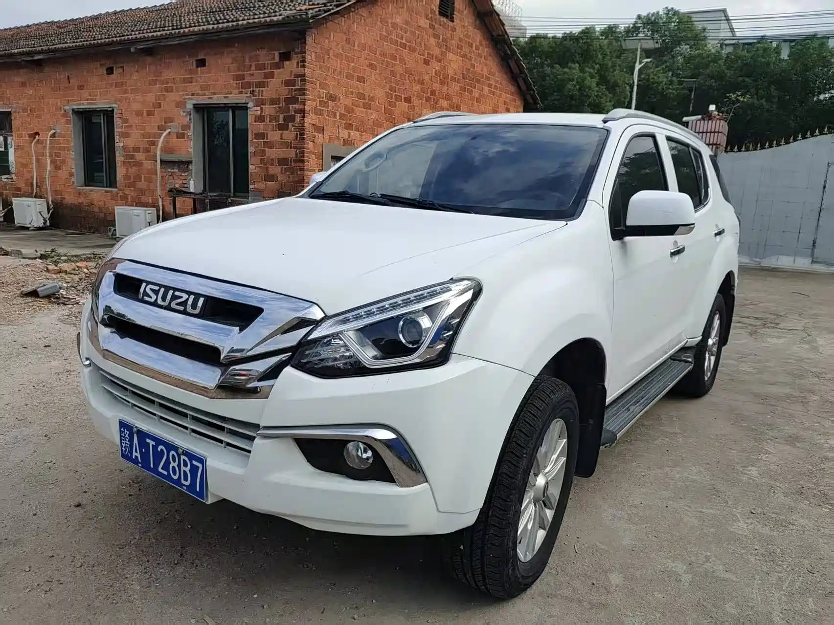 ISUZU MU-X牧 YOUXIA